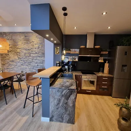 Apartment Arena Design With Free Private Parking And With A Terrace Pula