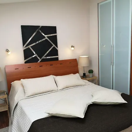 Arena Design With Free Private Parking And With A Terrace 아파트 풀라