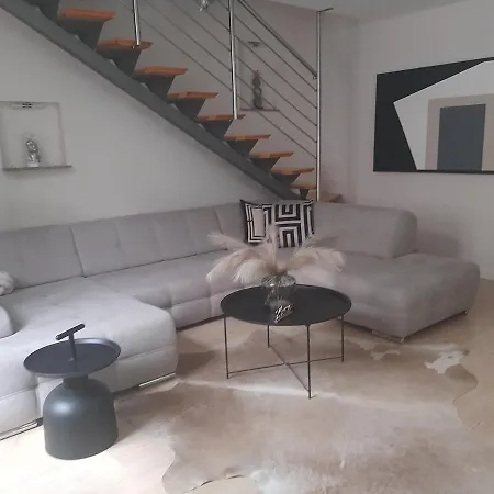 Апартаменти Arena Design With Free Private Parking And With A Terrace Пула