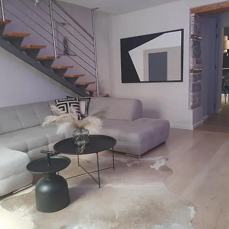 Arena Design App With Free Private Parking And With A Terrace Apartamento Pula