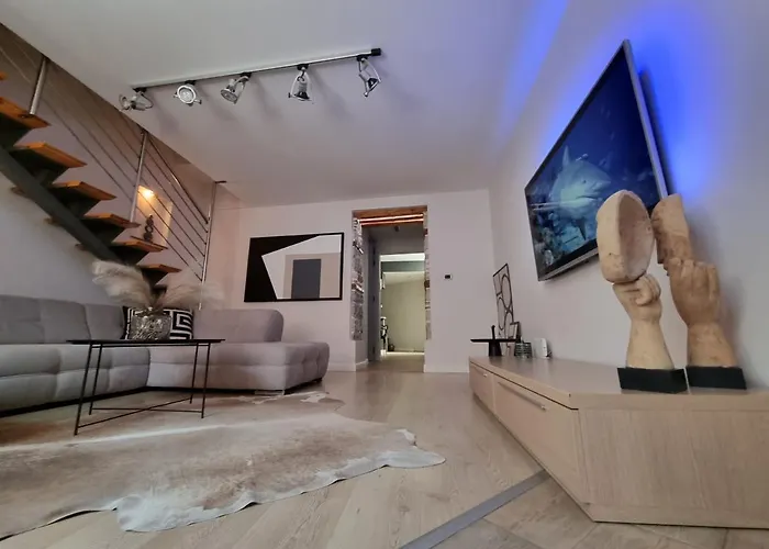 Arena Design With Free Private Parking And With A Terrace Lejlighed Pula