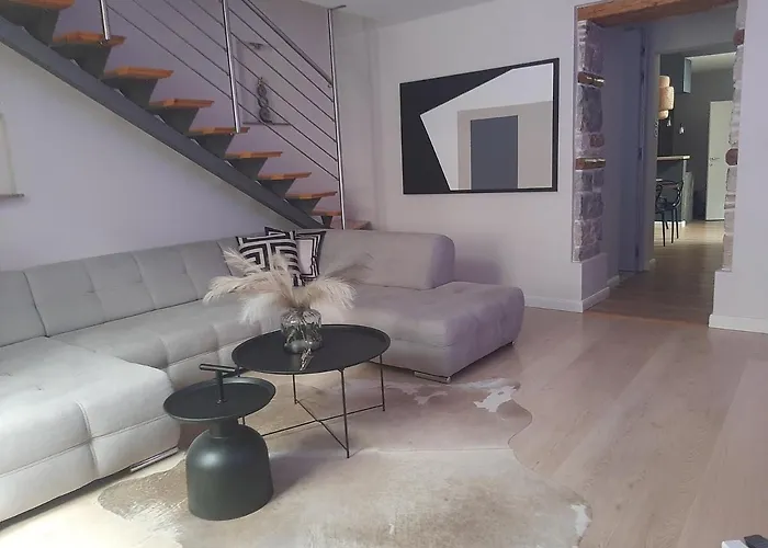 Arena Design With Free Private Parking And With A Terrace Lejlighed Pula