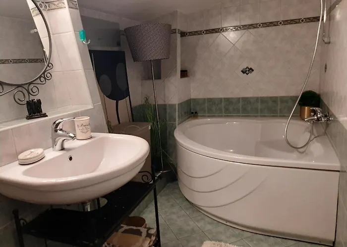 Arena Design With Free Private Parking And With A Terrace Lejlighed Pula